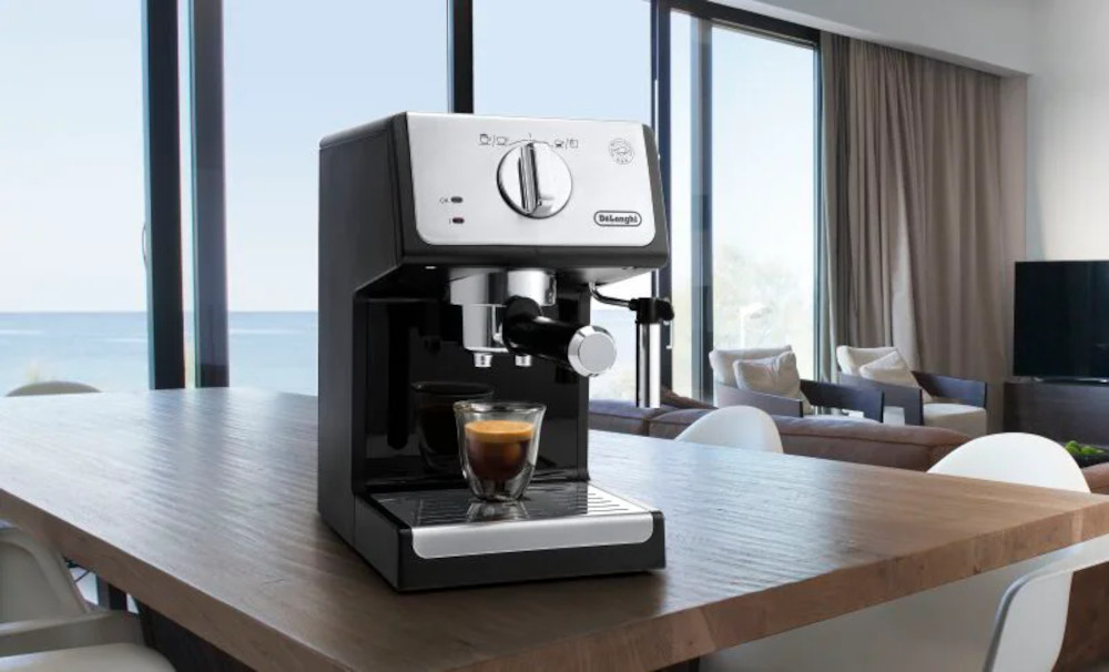 Delonghi Cafetera Espresso ECP33-21BK Inox